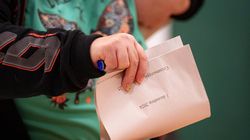 Ce spune presa străină despre alegerile parlamentare din țara noastră?! The Guardian: „Un președinte pro-rus este un risc real pentru România”