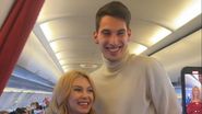 Andreea Bălan și Victor Cornea în avion