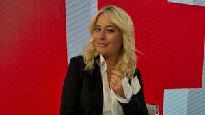 Laura Cosoi a atras toate privirile la un eveniment monden. Cât de bine arată după cea de-a patra naștere