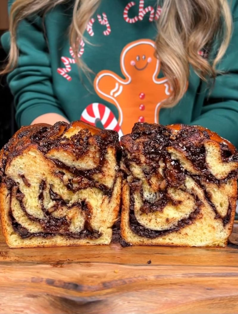 Miruna Lica arată un babka 