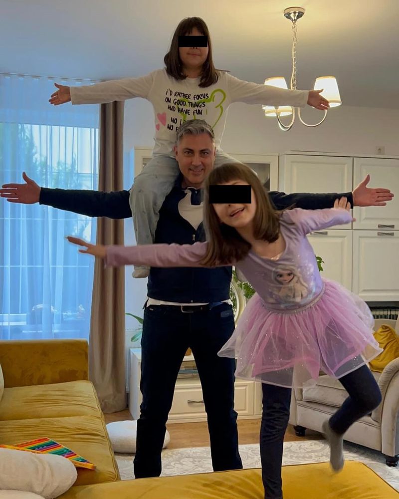 Alexandru Ciucu, alături de fiicele sale