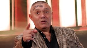 Cum arată baraca în care stă Nicolae Guță. Imagini cu locuința modestă a manelistului