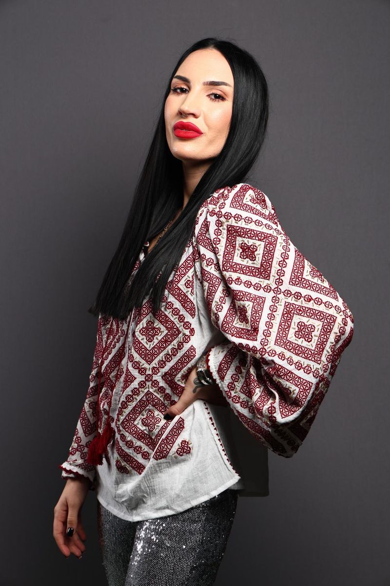 Theodora Petrean de la Mireasa