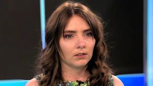 Vulpița, la spital cu băiețelul ei! Imaginea îngrijorătoare care a apărut pe internet cu Veronica Stegaru, în timp ce își ținea copilul în brațe la unitatea medicală