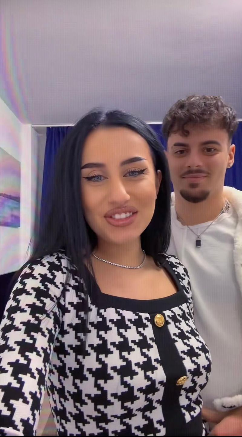 Antoni și Rebecca