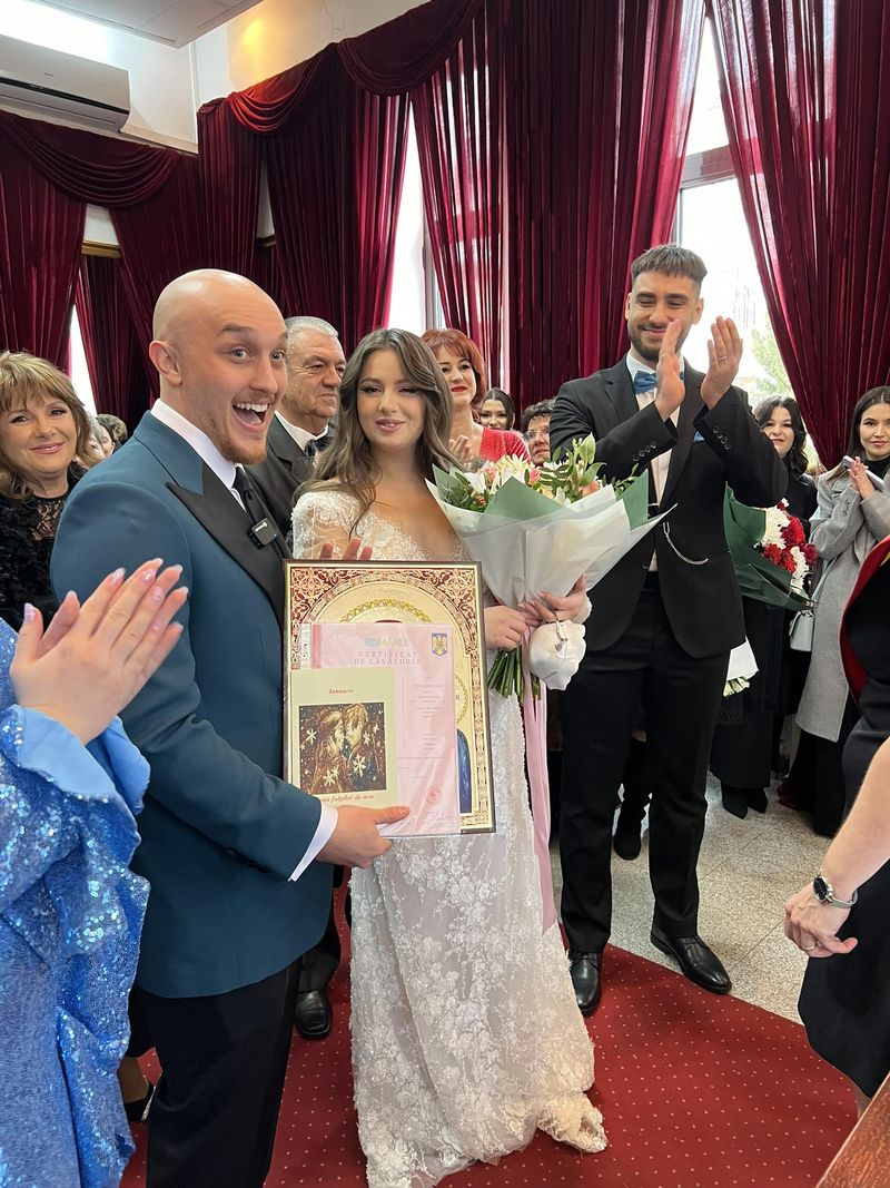 Fiul lui Leonard Doroftei și soția acestuia