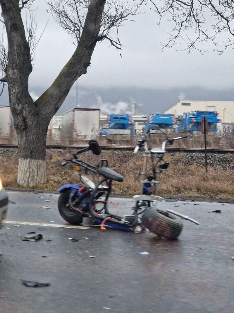 Imagini de la locul accidentului Imagini de la locul accidentului