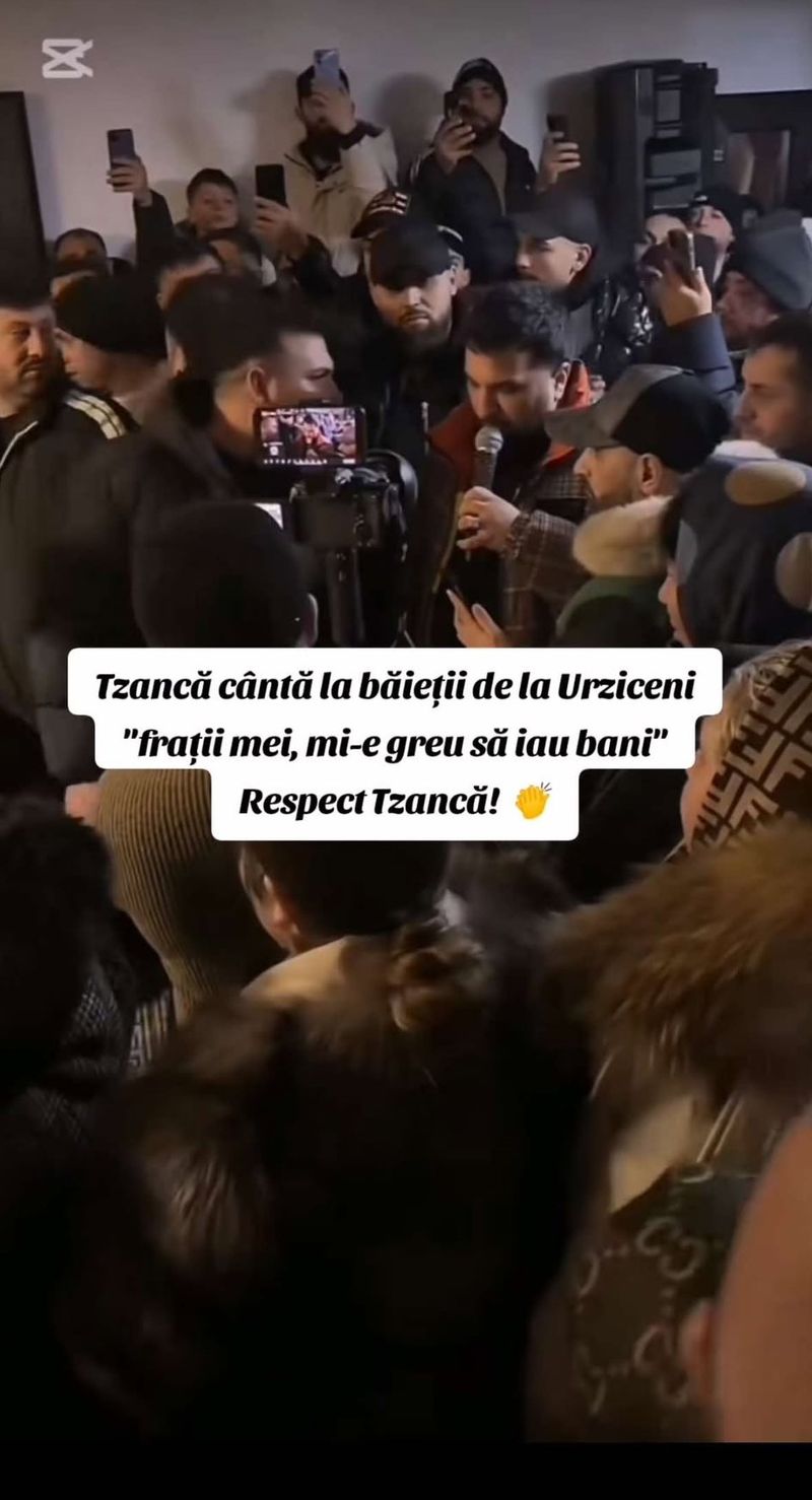 Tzancă Uraganu, la priveghiul fraților uciși în Urziceni Tzancă Uraganu, la priveghiul fraților uciși în Urziceni