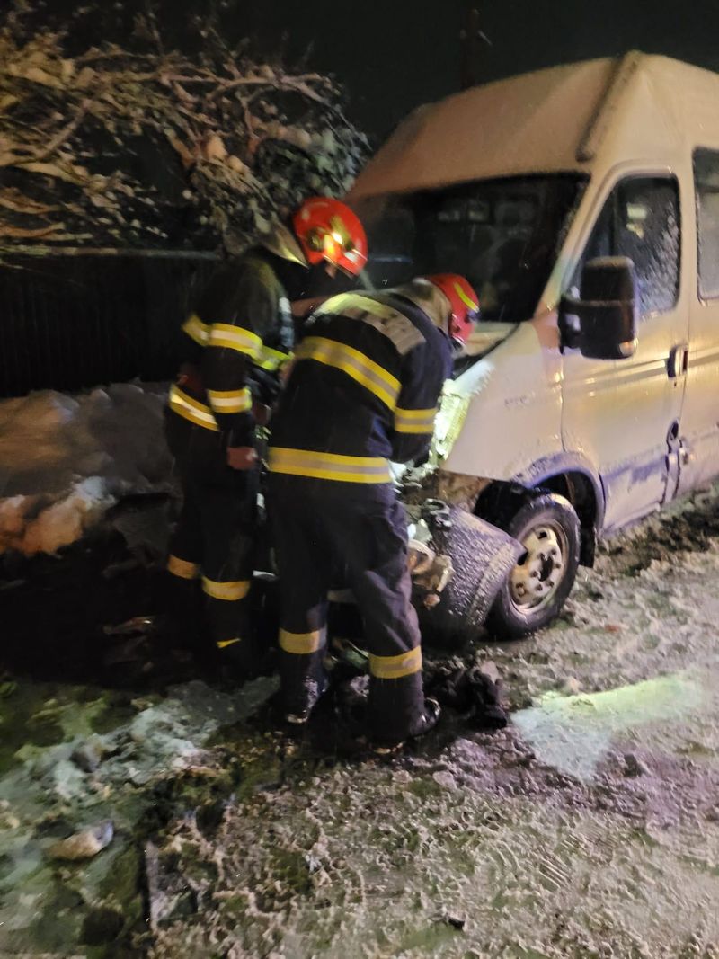 Imagini de la locul accidentului