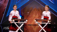 Ioana și Maria Bucur de la Românii au talent