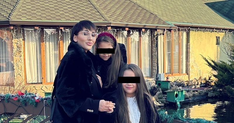 Dana Roba și fiicele ei