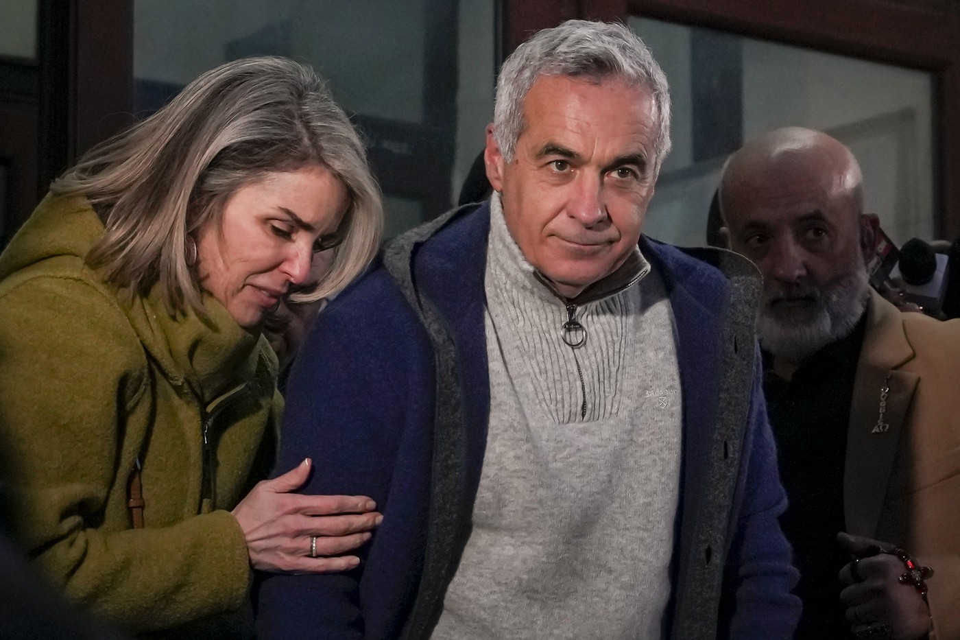 Cristela Georgescu, la DIICOT! Fostul candidat la alegerile prezidențiale a fost scos din arest și dus cu duba la sediu