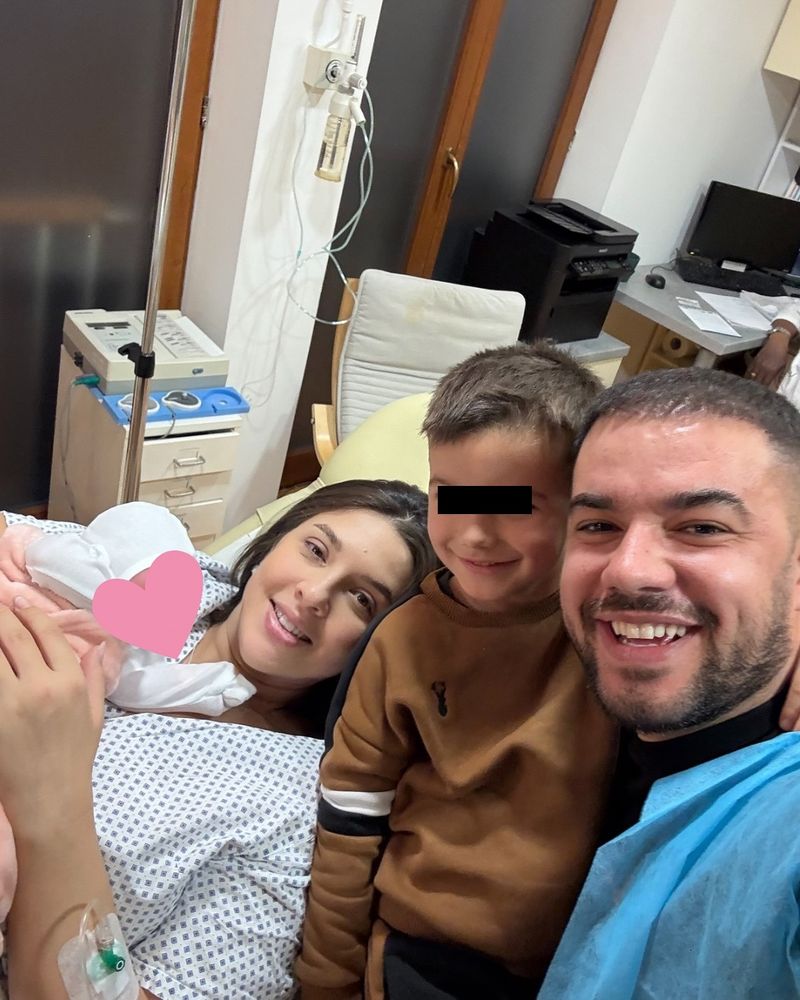 Daniela Iliescu și Culiță Sterp, alături de copiii lor