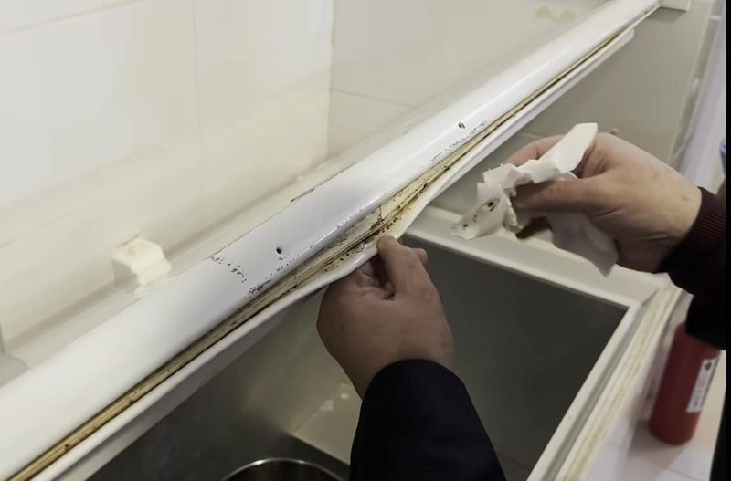 Nereguli găsite de inspectorii ANPC pe Valea Prahovei 