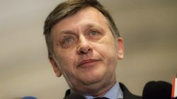 Crin Antonescu și-a depus candidatura pentru alegerile prezidențiale din luna mai! Ce a spus candidatul Coaliției, după ieșirea de la BEC: „Vreau să fiu președintele fiecărui român”