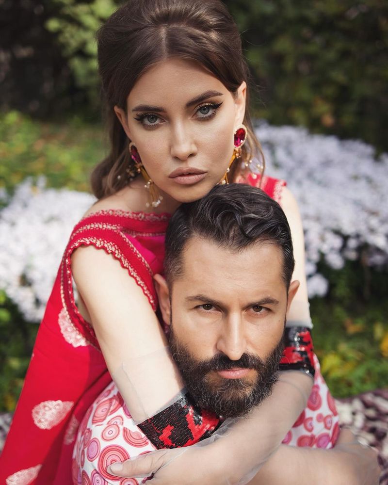 Iulia Albu și Mike Iulia Albu și Mike