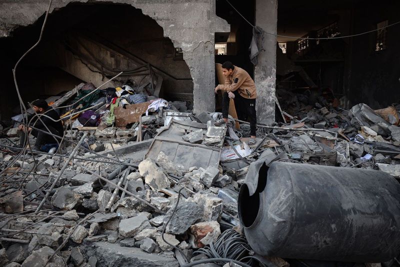 Situație dramatică în Gaza, după atacurile lansate de Israel: sute de morți și răniți. Experții avertizează: &quot;Ne putem aștepta ca situația tensionată din Orientul Mijlociu să evolueze într-un sens negativ&quot; | EXCLUSIV