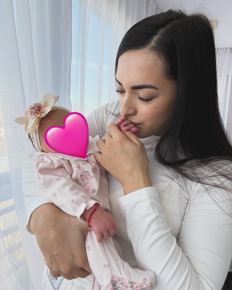 Larisa Iordache și fiica sa