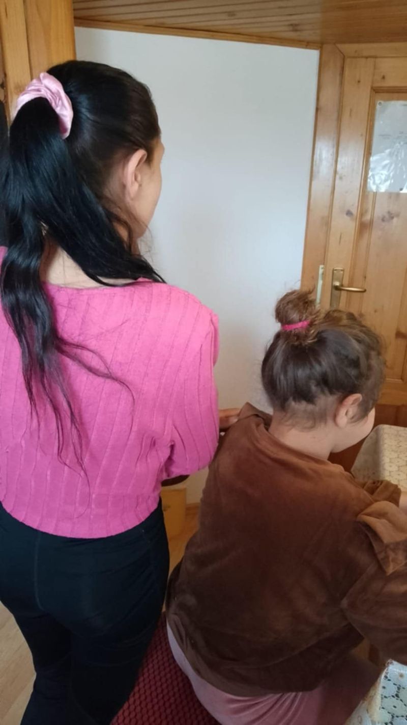 Mama și fiica ajutate de primăria din Salonta