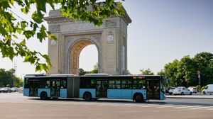Cum vor circula tramvaiele și autobuzele de Paște 2025. Programul STB pentru zilele de 20 și 21 aprilie