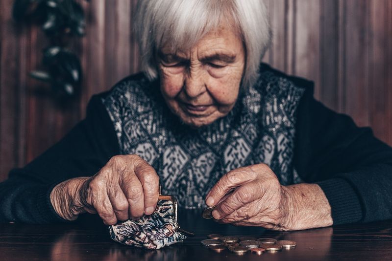 Vine potopul fiscal după alegeri? Ce măsuri ia &icirc;n calcul Guvernul pentru a reduce deficitul și cum vor fi resimțite de rom&acirc;ni. Avertismentul economiștilor: 