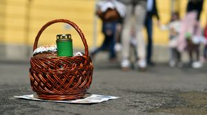 Ce se dă de pomană la Izvorul Tămăduirii 2025. Tradiții românești în Vinerea Luminată