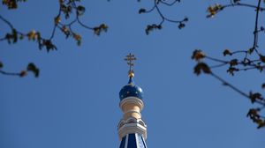 Ce sărbătoare este pe 24 aprilie 2025, în calendarul ortodox. E însemnată cu cruce albastră!