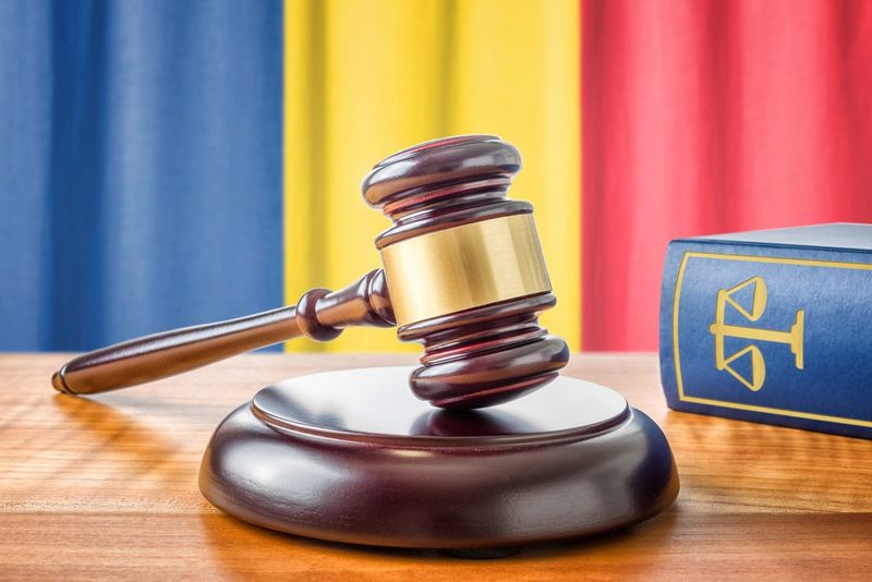 Judecătorul din Ploiești, care a decis în favoarea suspendării anulării alegerilor, și legătura cu pensiile speciale