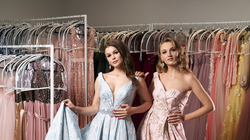 Cum să fii mereu elegantă la orice eveniment: rochiile de seară sunt cheia!