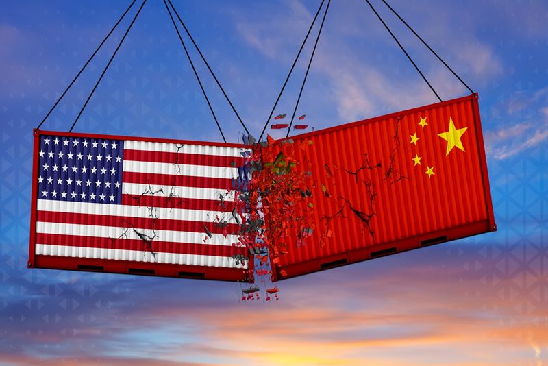 După ce și-au aruncat cu taxe grele, China și SUA ar putea reveni la masa negocierilor