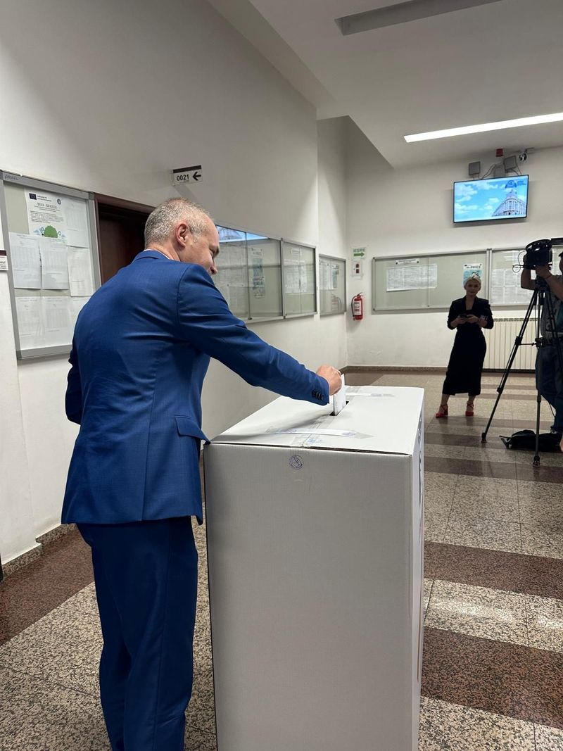 Daniel Funeriu a votat