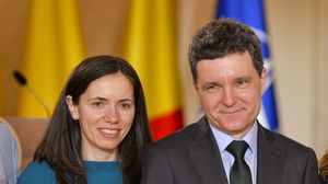 Cine este Mirabela Grădinaru. Biografie: studii, carieră, familie. Aceasta este partenera de viață a lui Nicușor Dan!