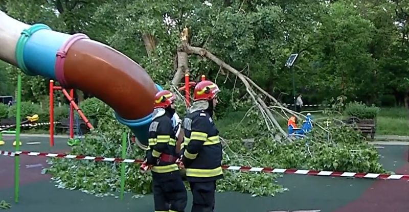 Imagini de la locul incidentului
