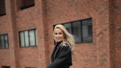 Elena Vîșcu a decis că e momentul să facă o schimbare importantă în viața ei! Totul se întâmplă la un an de la divorțul de CRBL: „Șutul de care aveam nevoie ca să ies din carapace”