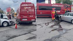 Un microbuz în care se aflau 15 elevi, implicat într-un teribil accident în Brașov! Mai multe persoane au fost transportate la spital