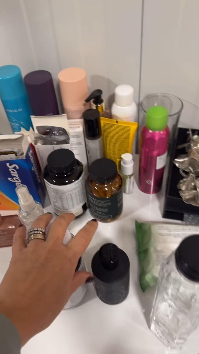 Siluetă de invidiat, dar cu un preț! Gina Pistol are o afecțiune care o face să trăiască cu fr&acirc;na trasă. Indicii clare &icirc;n cabina de machiaj | EXCLUSIV