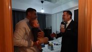 George Simion, imagini cu oglinda de pe tavan