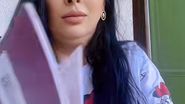 Oameni din diaspora distrugându-și documentele