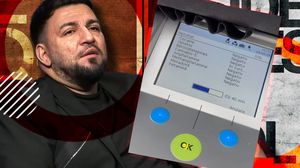 Costel Biju a rămas pieton! Polițiștii i-au reținut permisul, după ce l-au testat pentru consumul de alcool și substanțe interzise. Prima reacție a manelistului: „Am pus-o”