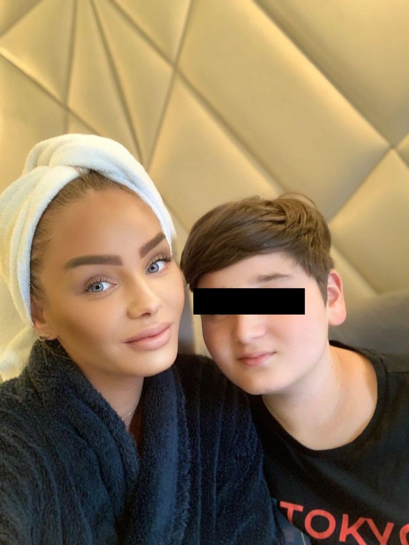 Maria Constantin și fiul ei