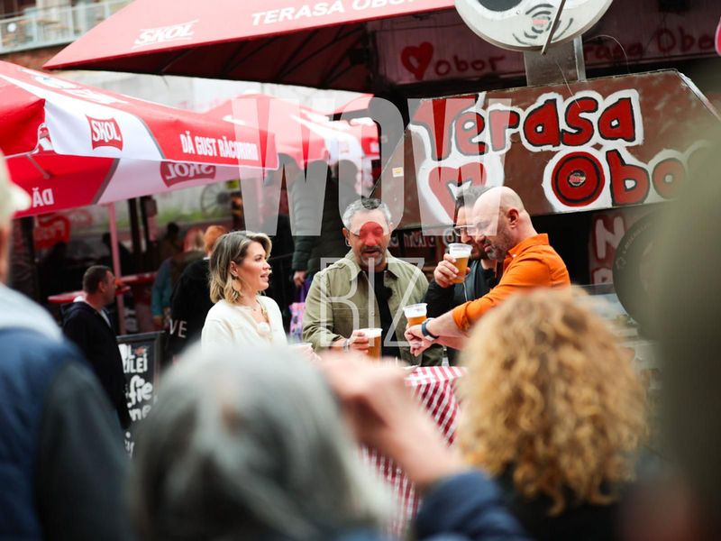 Gina Pistol și chefii &icirc;n Piața Obor