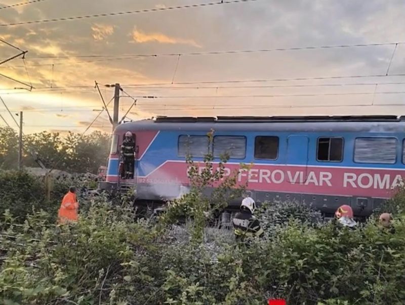 Imagini de la locul incendiului