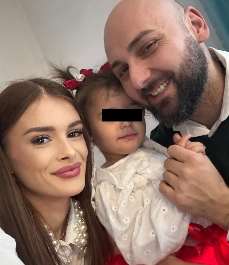 Teodora și Alex Marcu fetiță
