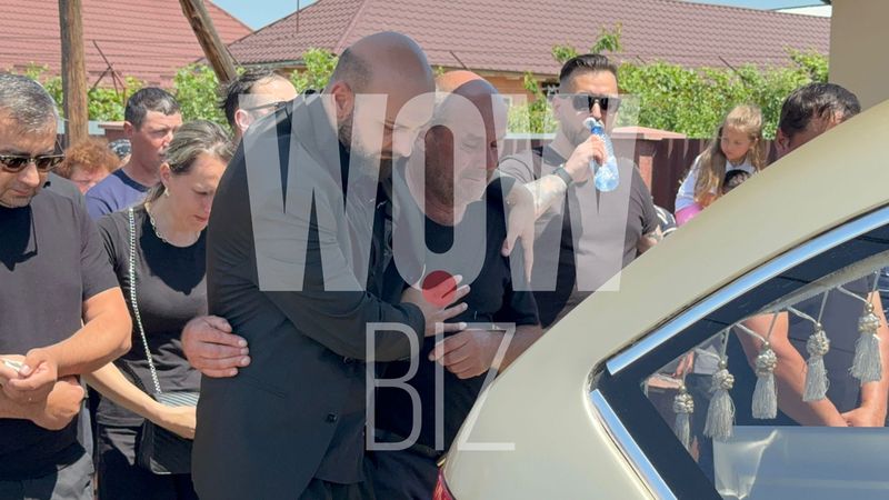 Alex Marcu buchet de transafiri rosii