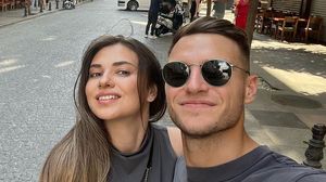 Dennis Politic și soția lui  Dennis Politic Dennis Politic soția