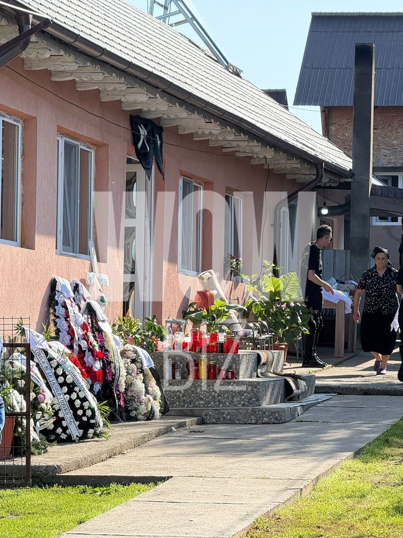 Imagini din timpul &icirc;nmorm&acirc;ntării