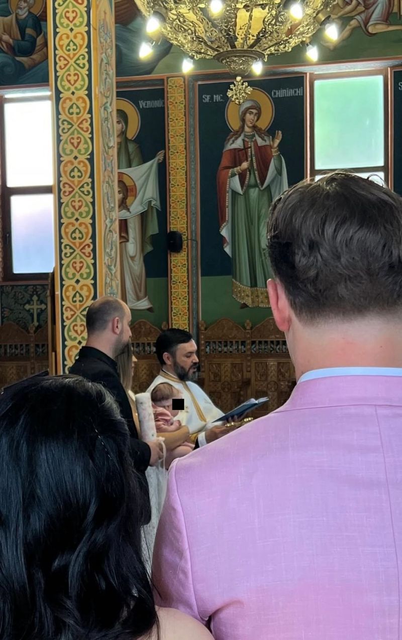 Botezul fiicei Larisei Iordache și a lui Cristian Chiriță Botezul fiicei Larisei Iordache și a lui Cristian Chiriță