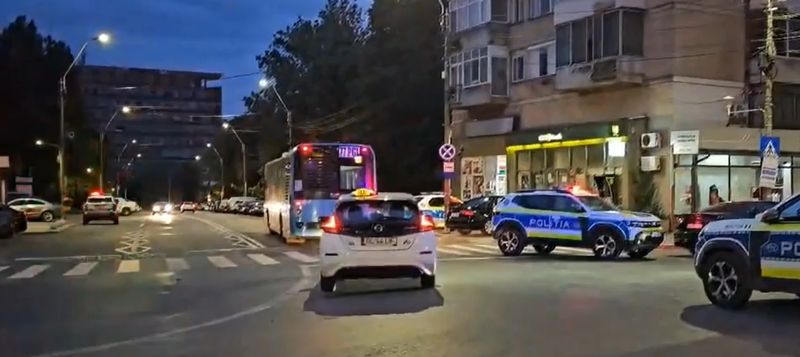 Imagini din timpul căutărilor Imagini din timpul căutărilor