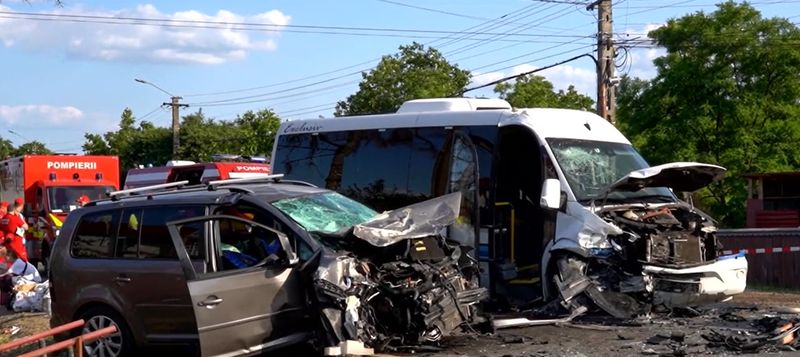 Imagini de la locul accidentului