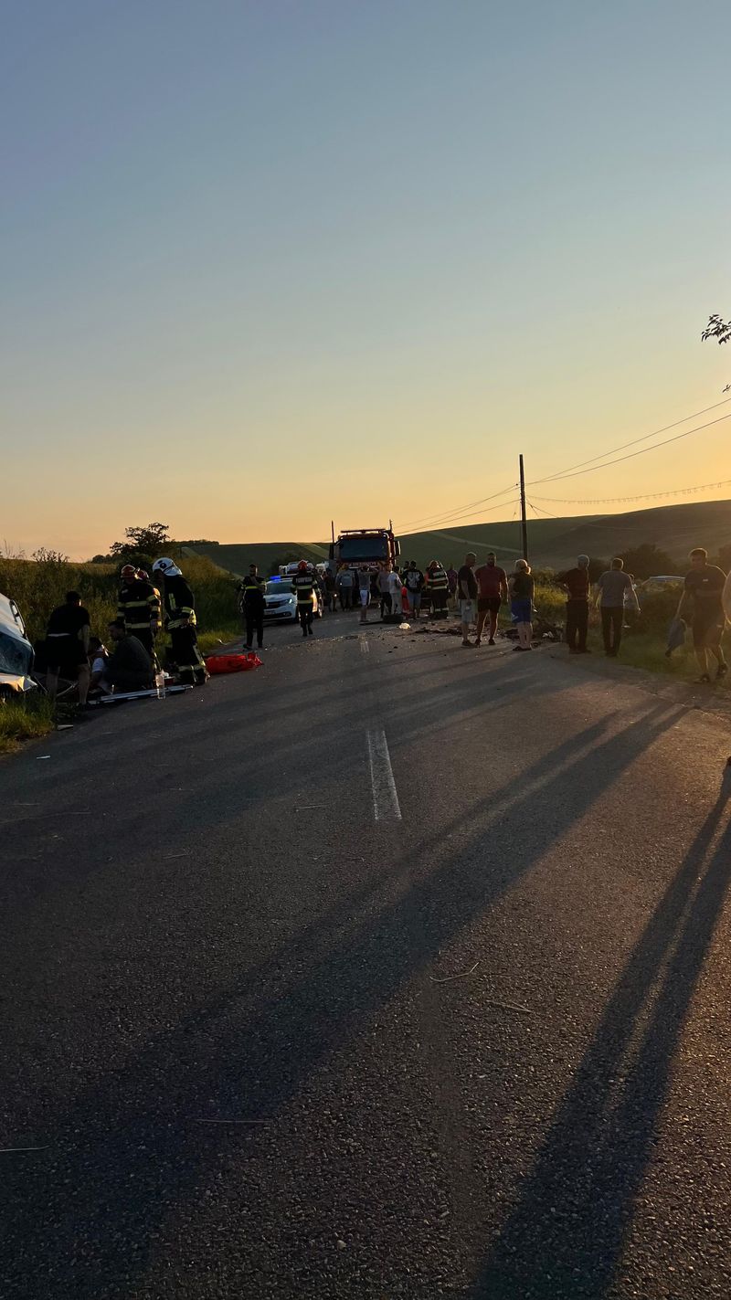 Imagini de la locul accidentului